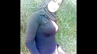 Amateur Hijab-Wearing Mix Of Turkish, Arabic, And Asian Women In New Photo Series