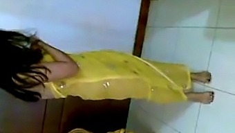 Indian Couple Indulges In Some Steamy Oral Sex